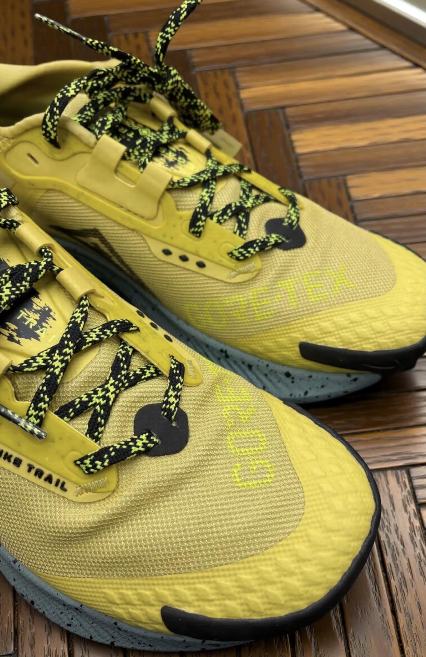 亮黄Nike越野跑鞋|户外党实用之选